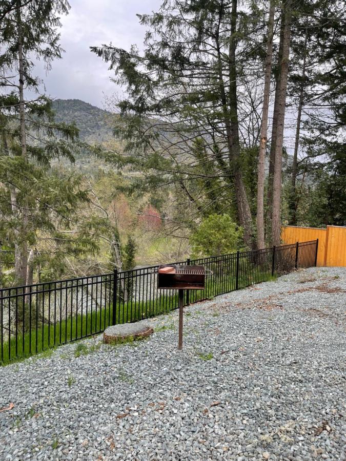 The River House Grants Pass Zewnętrze zdjęcie