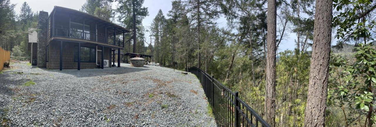 The River House Grants Pass Zewnętrze zdjęcie