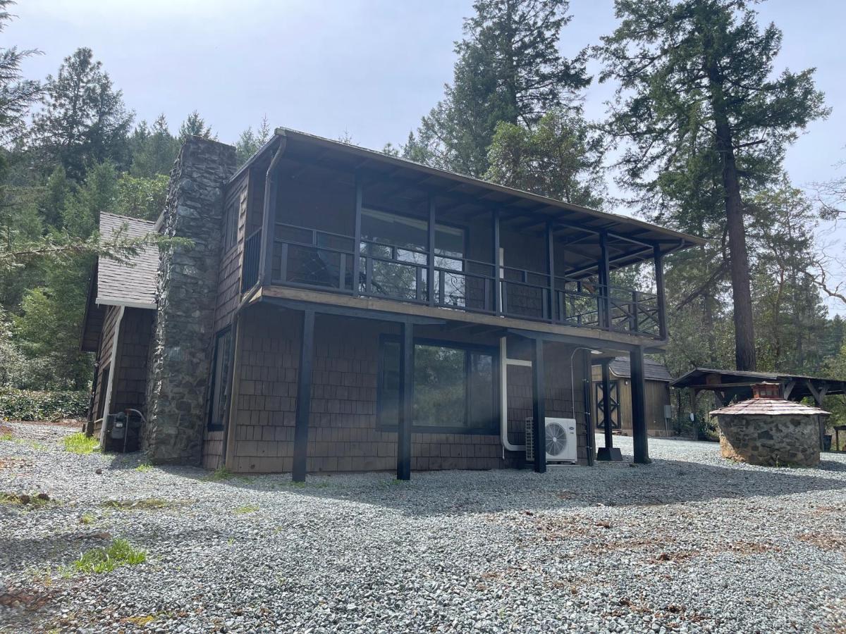 The River House Grants Pass Zewnętrze zdjęcie