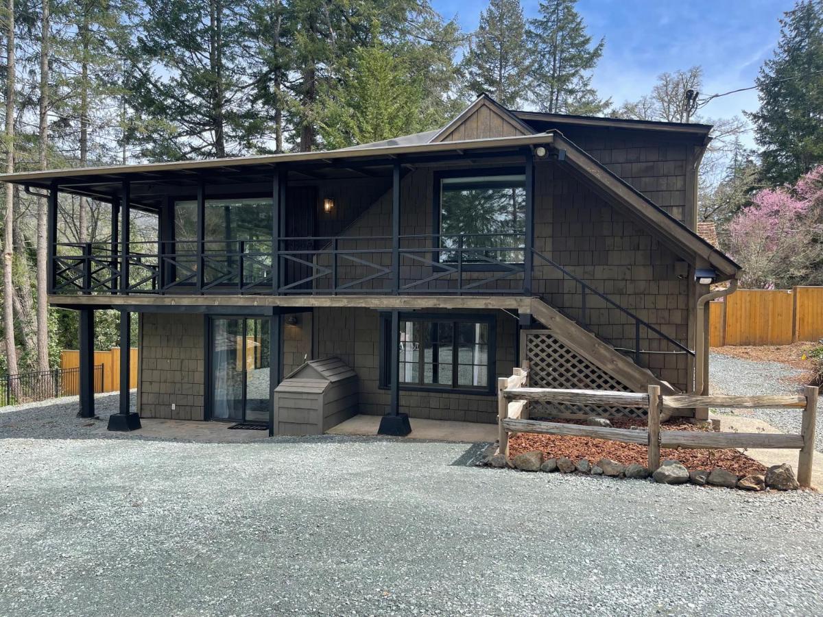 The River House Grants Pass Zewnętrze zdjęcie